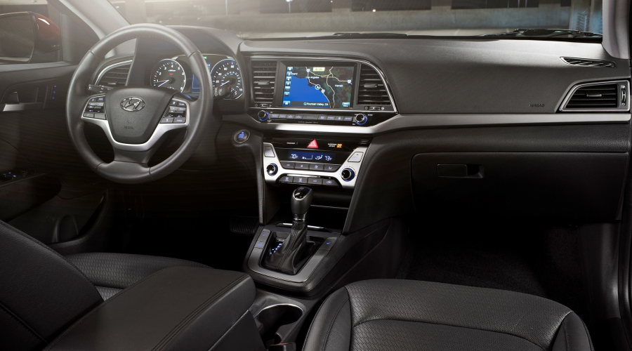 Location de voiture: Hyundai Elantra 2018 à Abidjan en Côte d'Ivoire